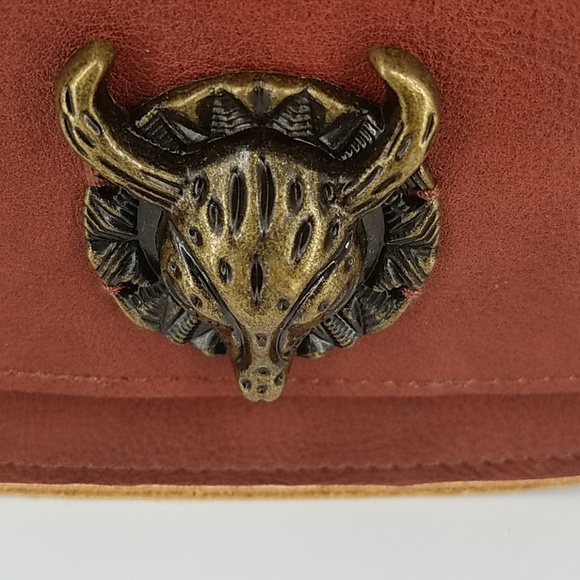 Bull Hardware Crossbody - Picture 6 of 8